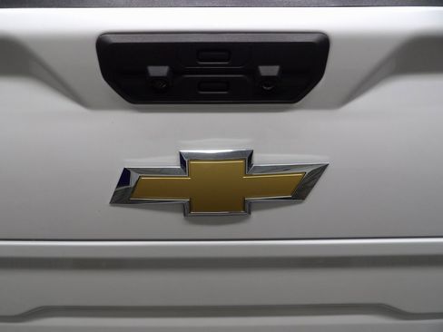 Used 2023 Chevrolet Silverado 1500 High Country w/ Technology Package image 45