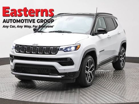Used 2024 Jeep Compass Limited w/ Elite Group AWD/4WD image 1