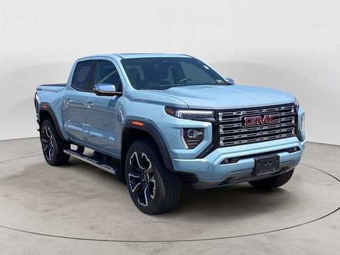 Used 2025 GMC Canyon Denali AWD/4WD image 7