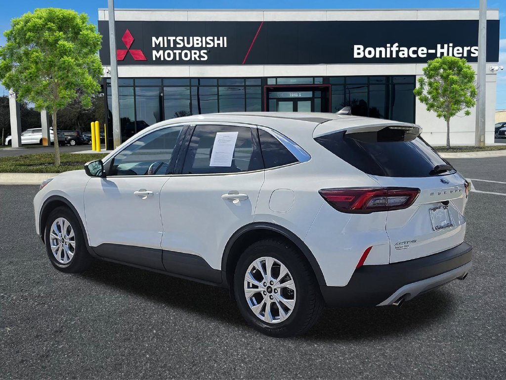 Used 2023 Ford Escape Active FWD image 3