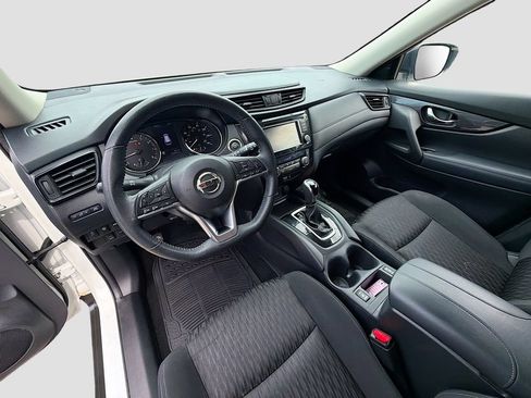 Used 2019 Nissan Rogue SV AWD/4WD image 9