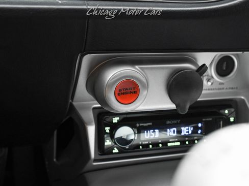 Used 2006 Ford GT image 13