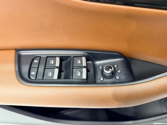 Used 2018 Audi Q7 2.0T Premium Plus w/ Premium Plus Package AWD/4WD image 24