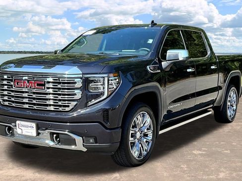 Used 2023 GMC Sierra 1500 Denali AWD/4WD image 4