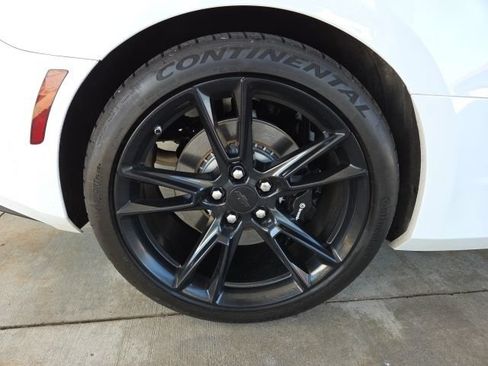 Used 2019 Chevrolet Camaro SS RWD image 56