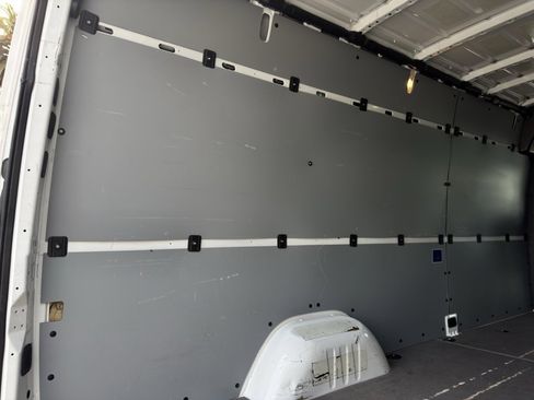 Used 2024 Mercedes-Benz Sprinter 2500 image 14