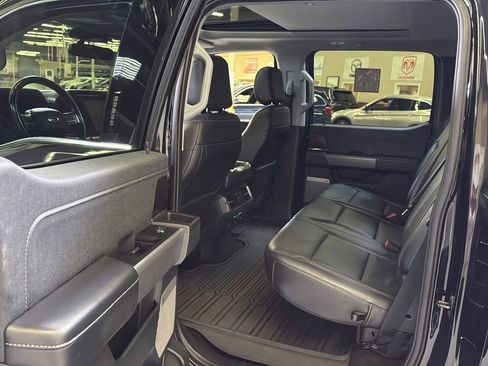 Used 2021 Ford F150 Lariat w/ Equipment Group 502A High image 27