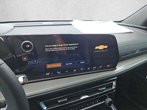 New 2026 Chevrolet Traverse LT w/ Sun and Wheel Package FWD image 14