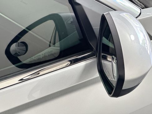 Used 2023 Nissan Altima 2.5 SV FWD image 10
