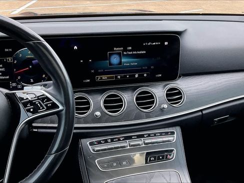 Used 2022 Mercedes-Benz E 350 Sedan image 14