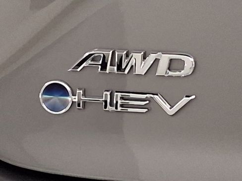 Used 2025 Toyota Camry XLE w/ Premium Plus Package image 24