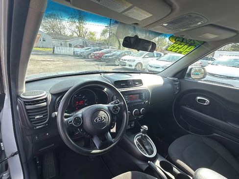 Used 2015 Kia Soul FWD image 11