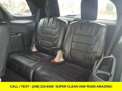 Used 2019 Ford Explorer XLT image 11