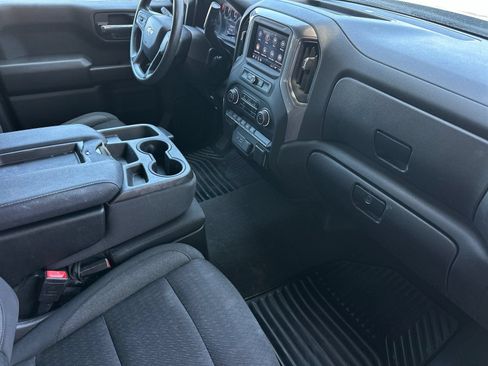 Used 2022 Chevrolet Silverado 1500 Custom AWD/4WD image 15
