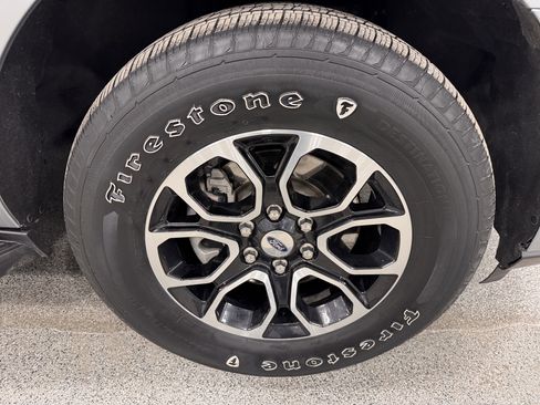 Used 2024 Ford Expedition Max XLT image 31