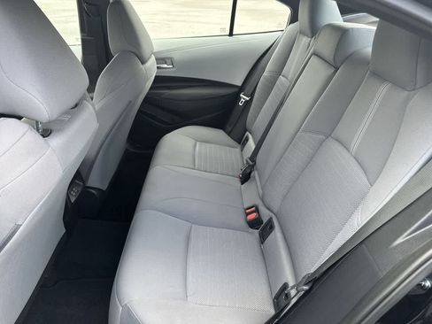 Used 2025 Toyota Corolla SE FWD image 19