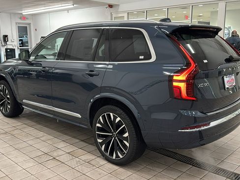 New 2026 Volvo XC90 T8 Ultra w/ Protection Package Premier image 7