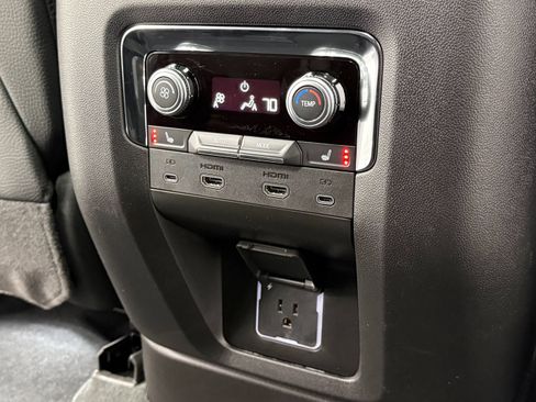 Used 2026 GMC Yukon XL Denali w/ Advanced Technology Package AWD/4WD image 44
