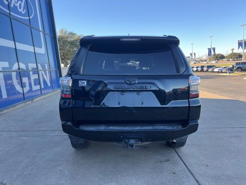 Used 2019 Toyota 4Runner SR5 Premium image 6