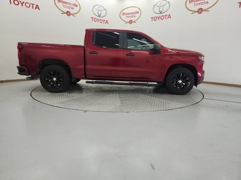 Used 2020 Chevrolet Silverado 1500 Custom w/ Custom Value Package RWD image 3