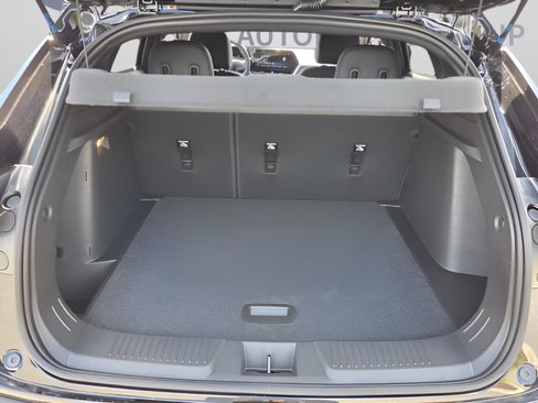 New 2026 Chevrolet Trax RS w/ Sunroof Package FWD image 13