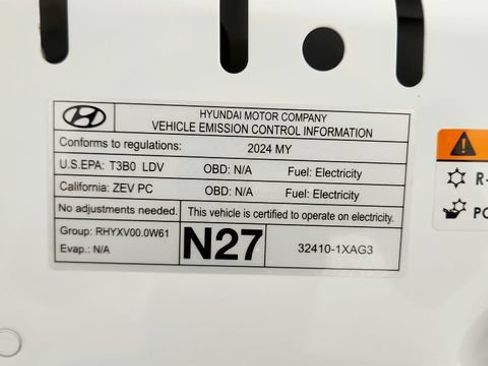 Used 2024 Hyundai Ioniq 5 SE RWD image 74
