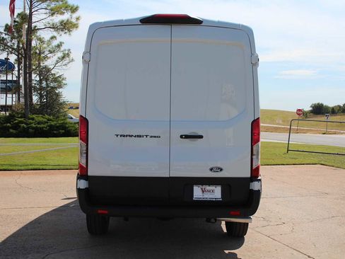 New 2026 Ford Transit 250 image 7