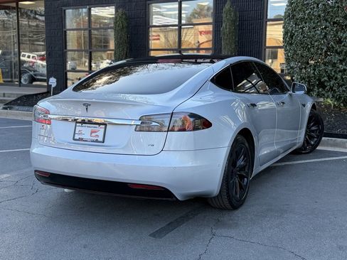 Used 2017 Tesla Model S 75 image 12
