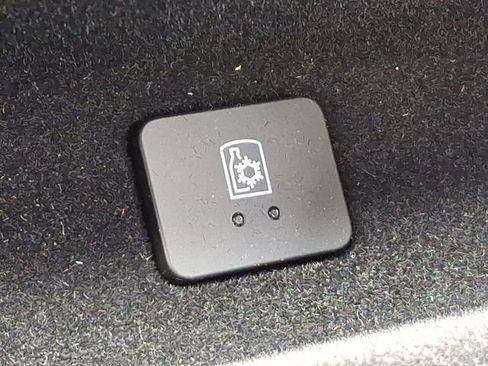 Certified 2024 Cadillac Escalade V w/ Heavy-Duty Trailer Package image 24