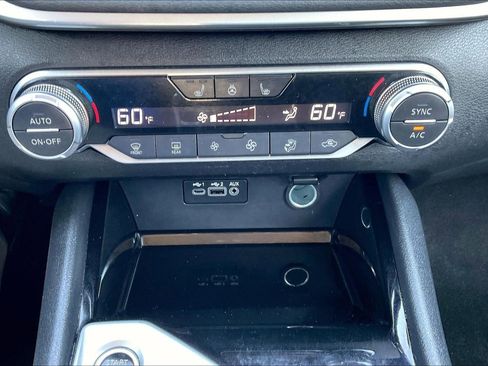 Used 2020 Nissan Altima 2.5 SV image 37