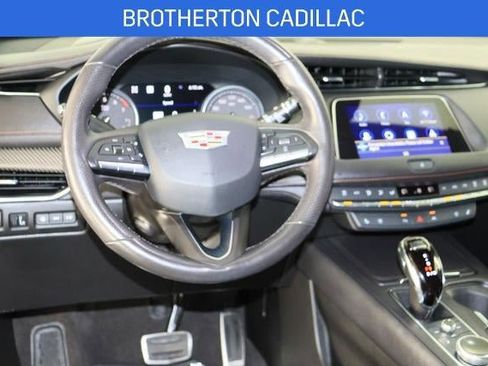 Certified 2023 Cadillac XT4 Sport AWD/4WD image 21