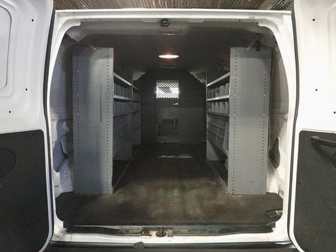 Used 2011 Ford E-350 and Econoline 350 Super Duty w/ Insulation Pkg image 18