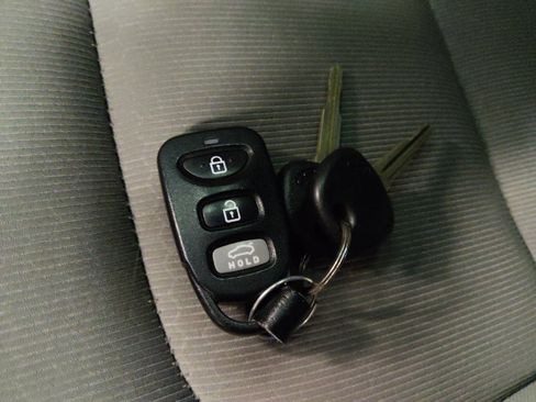 Used 2018 Hyundai Elantra SEL FWD image 32