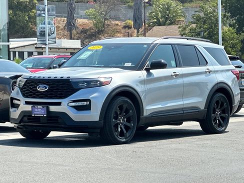 Certified 2023 Ford Explorer ST-Line w/ Class IV Trailer Tow Package RWD image 7