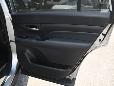 Certified 2025 Toyota Grand Highlander FWD image 19