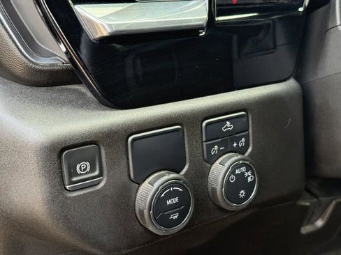 Used 2024 Chevrolet Silverado 1500 LT RWD image 19