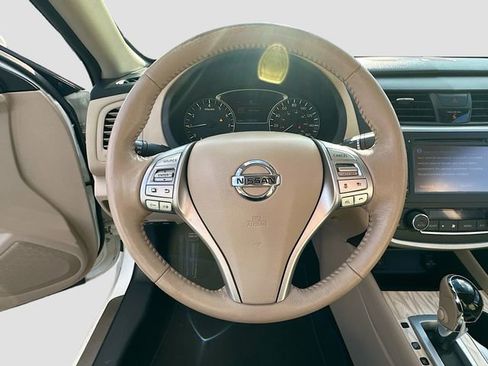 Used 2016 Nissan Altima 2.5 SL w/ 2.5 Technology w/LED Package image 12