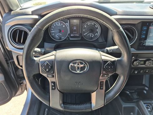 Used 2019 Toyota Tacoma TRD Off-Road AWD/4WD image 22