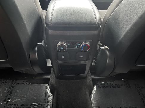 Used 2020 Ford Explorer XLT RWD image 8