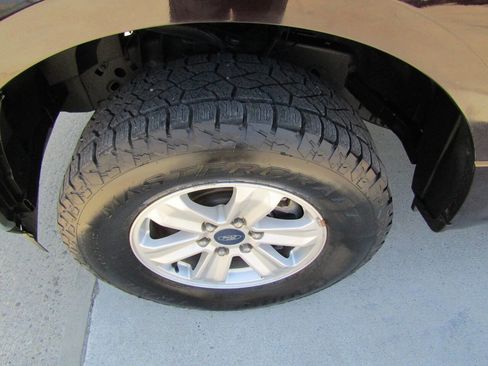 Used 2018 Ford F150 XLT image 15