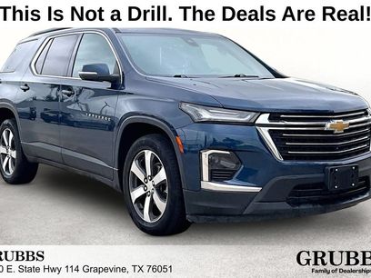 Used 2023 Chevrolet Traverse LT w/ LT Premium Package
