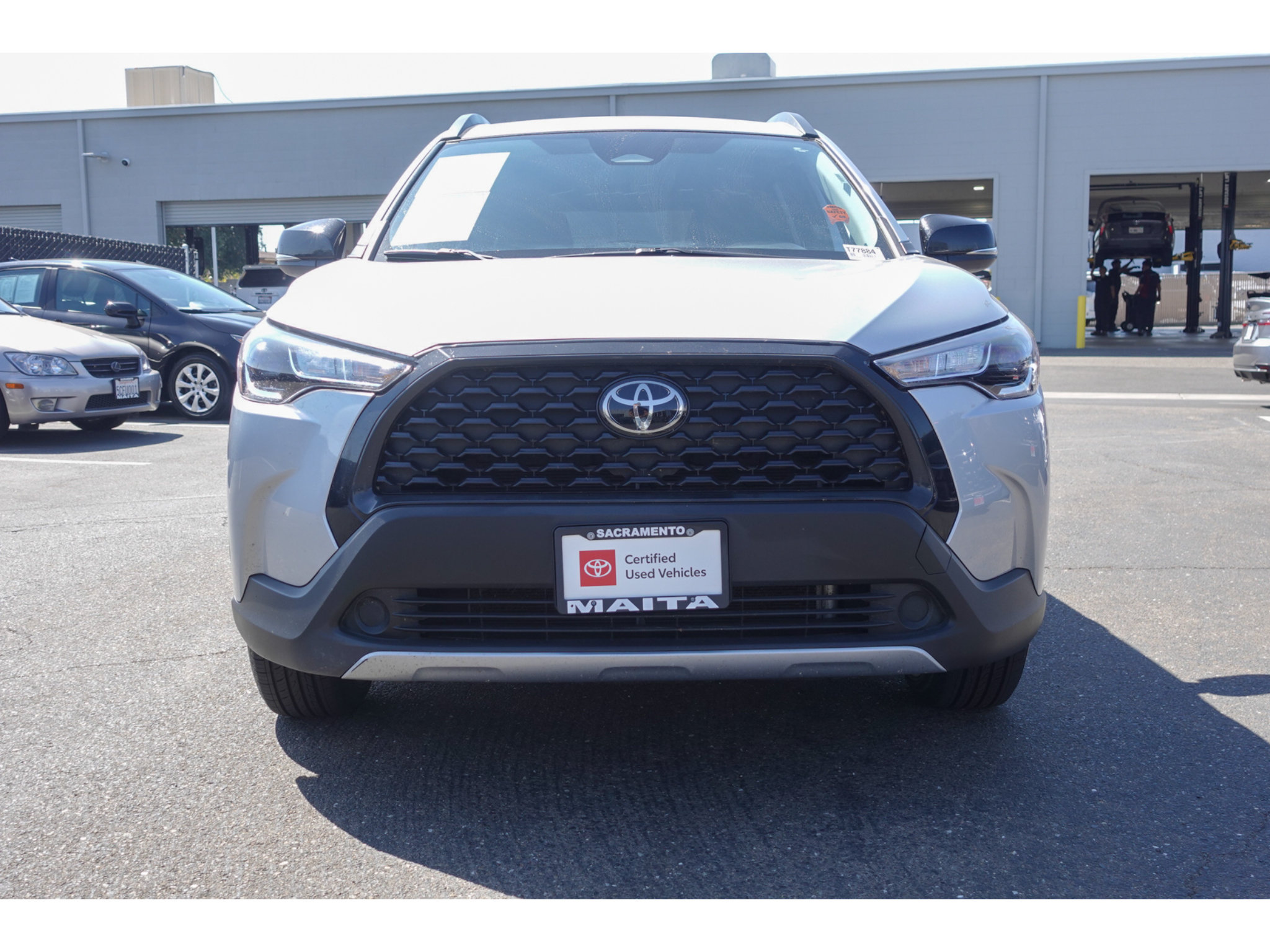 Certified 2025 Toyota Corolla Cross LE FWD image 8