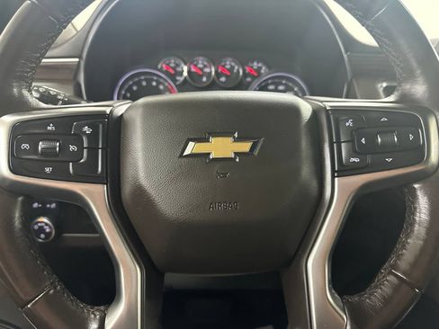 Used 2021 Chevrolet Suburban LT AWD/4WD image 41