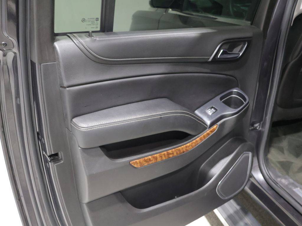 Used 2015 Chevrolet Suburban LTZ AWD/4WD image 25