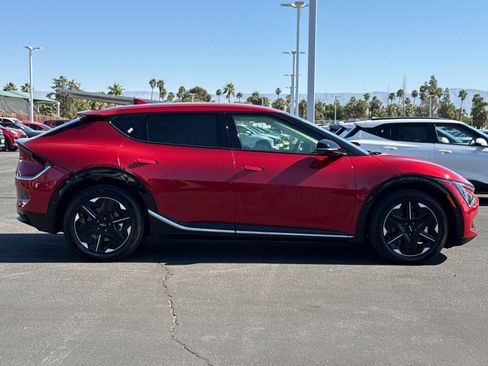 New 2025 Kia EV6 Wind image 2