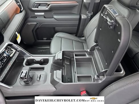 Used 2026 GMC Sierra 1500 Denali w/ Denali Reserve Package AWD/4WD image 16