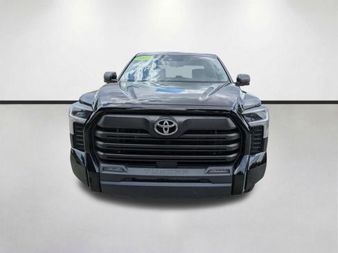 Used 2023 Toyota Tundra SR5 w/ SR5 Convenience Package AWD/4WD image 9