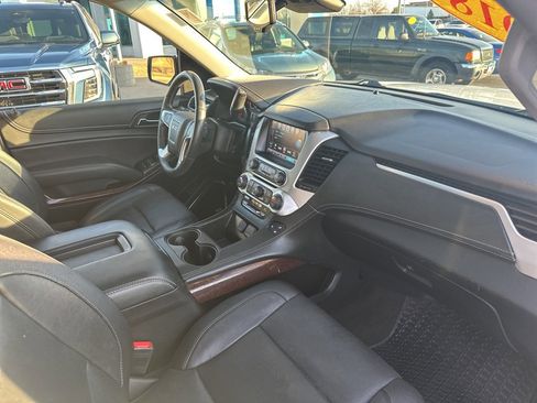 Used 2018 GMC Yukon XL SLT image 35