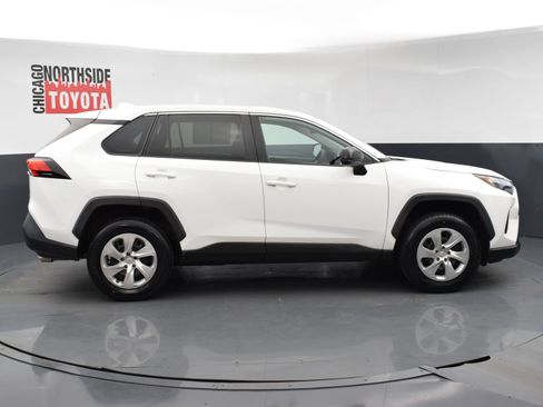 Used 2023 Toyota RAV4 LE FWD image 5