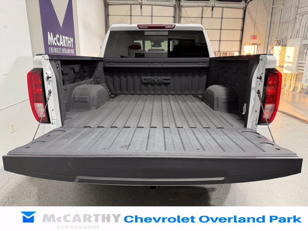 Used 2024 GMC Sierra 1500 Elevation w/ Elevation Premium Package AWD/4WD image 7